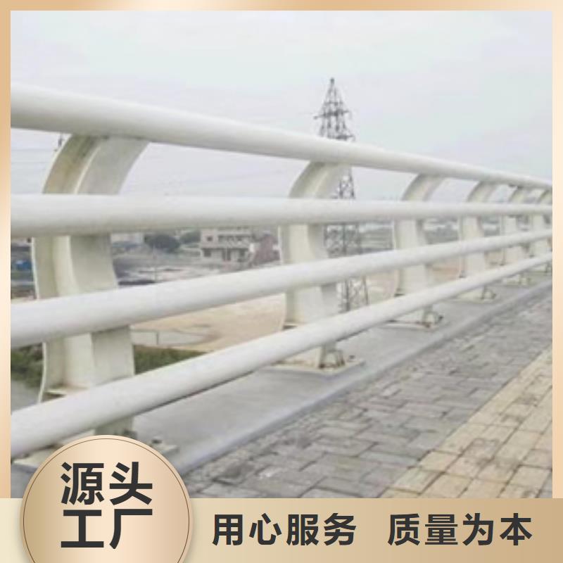 专业生产制造钢板防撞护栏立柱的厂家