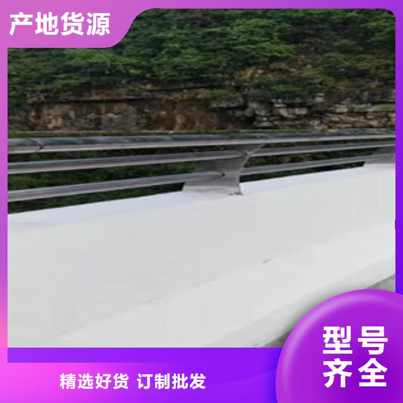 道路护栏合格才出厂