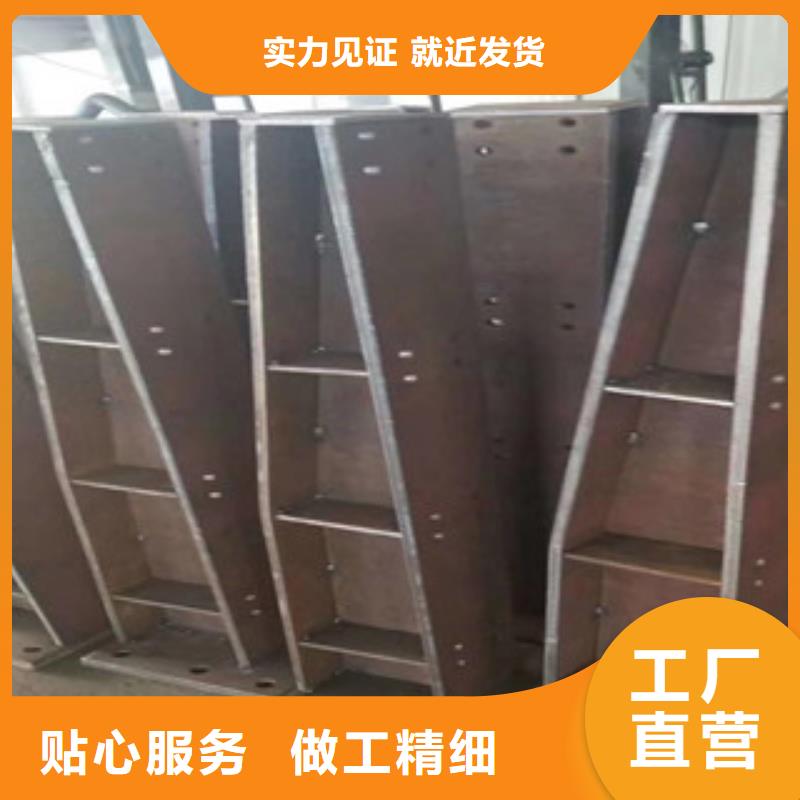 道路护栏库存量大