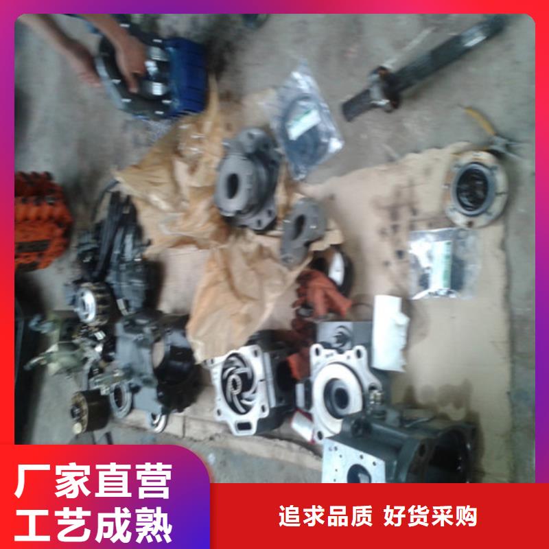 挖掘机维修图片信誉好厂家