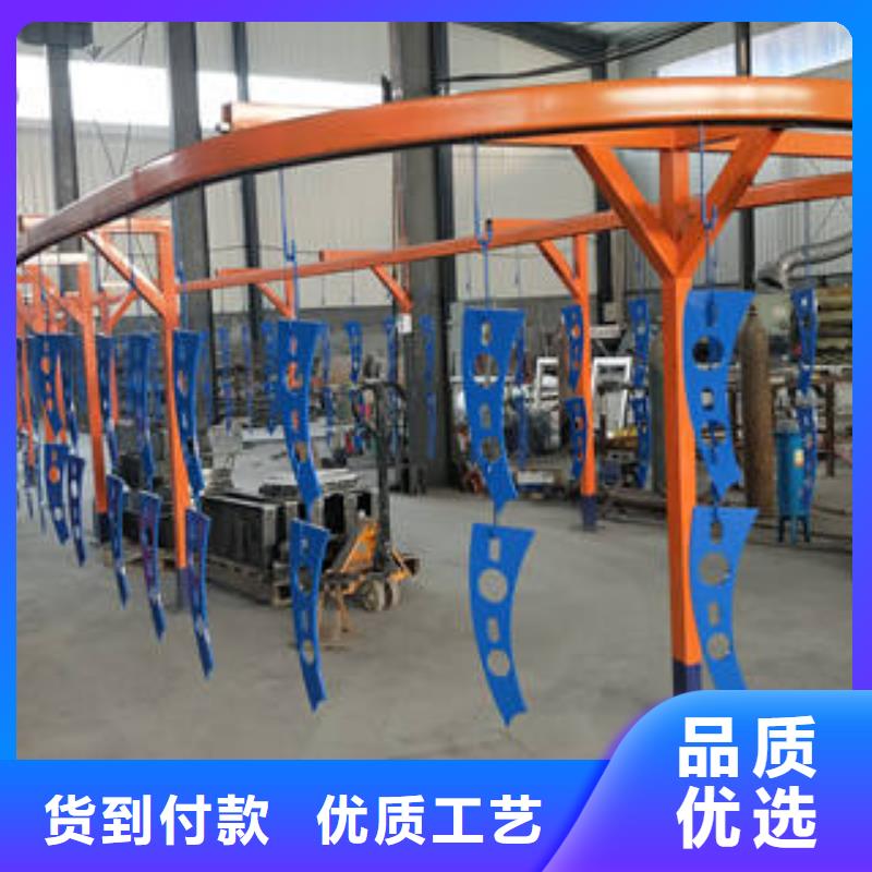 注重灯光护栏质量的生产厂家