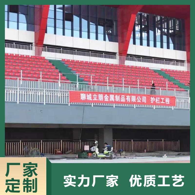 诚信供应不锈钢复合管道路护栏的厂家