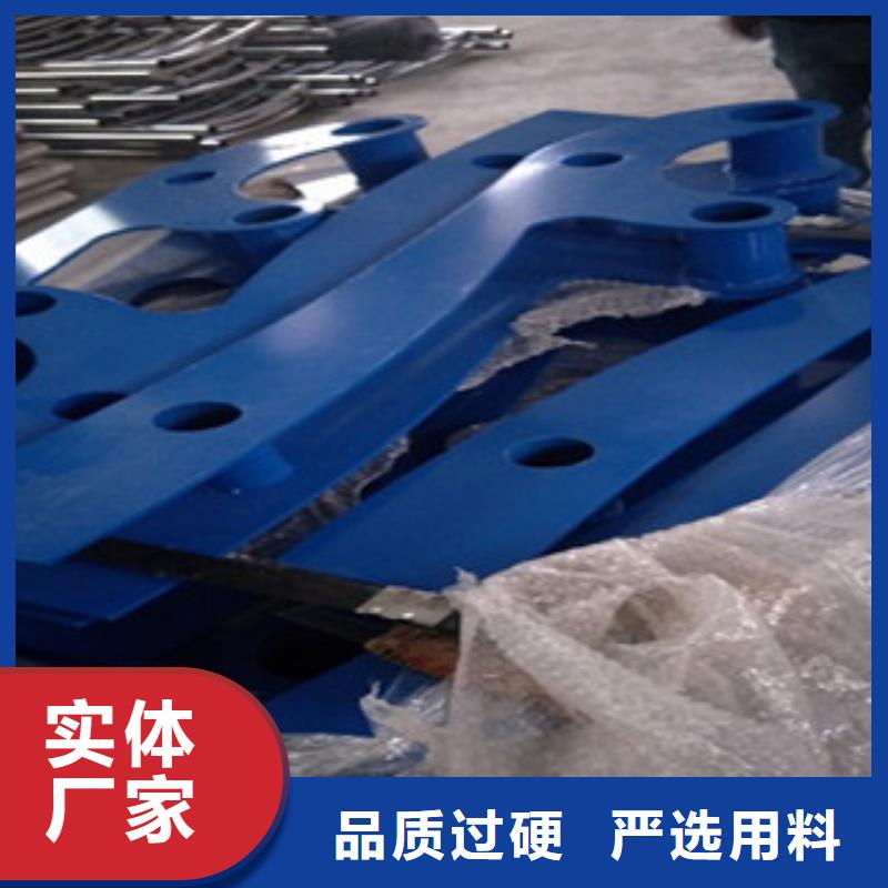 护栏4,热镀锌喷塑钢板立柱品质优良