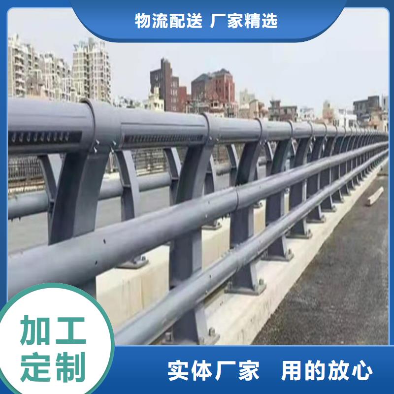 复合管高铁站防护栏人工焊接结构稳定