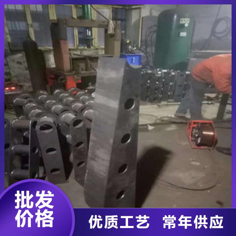 乡村道路复合管栏杆使用寿命长久