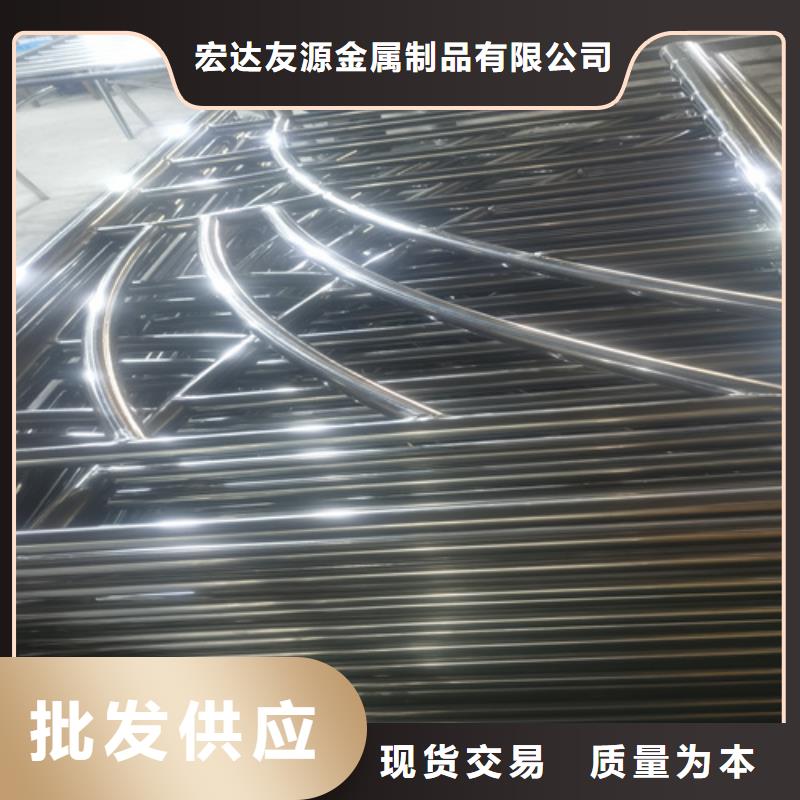 价格低的加厚栏杆马路中央道路隔离护栏供货商