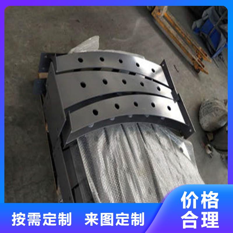 高速防撞栏上门施工