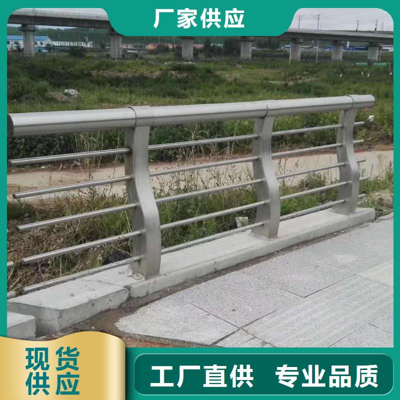 防撞护栏镀锌喷塑防撞栏市场行情