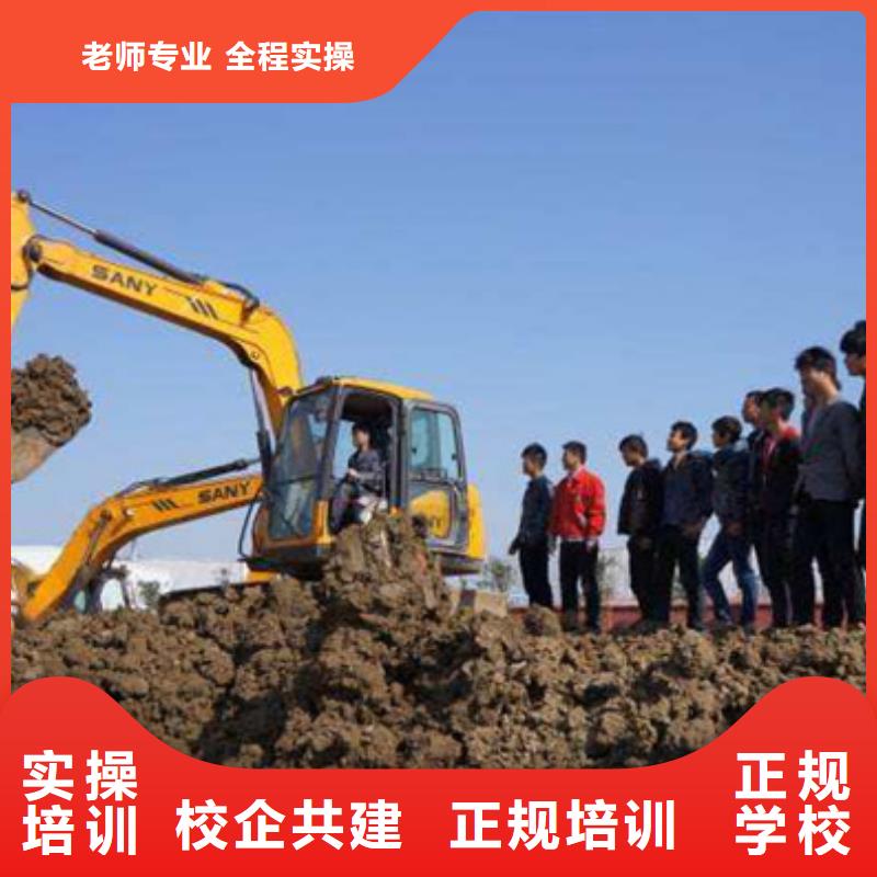 【塔吊叉车培训厨师技校排名免费试学】