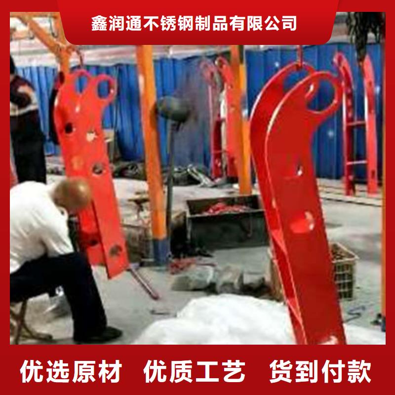 防撞钢护栏实体加工厂