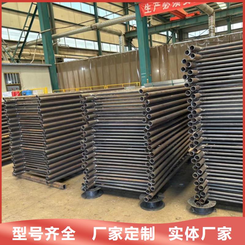 不锈钢复合管 防撞护栏立柱质检合格出厂
