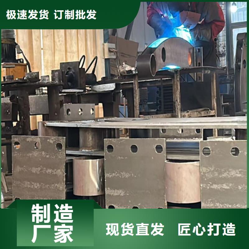 道路护栏_灯光防撞护栏真正让利给买家