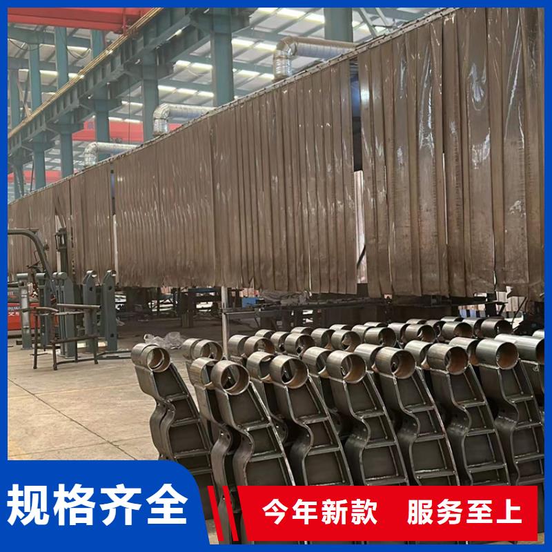 道路护栏国道抗冲击围栏满足客户所需