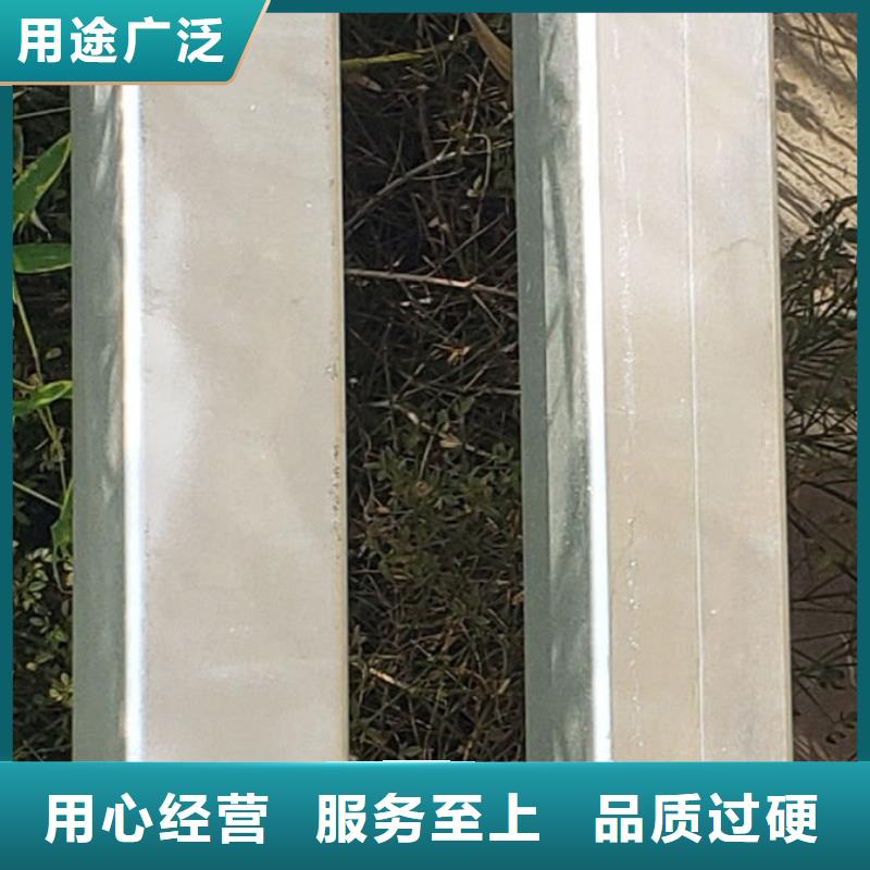  护栏专注生产制造多年