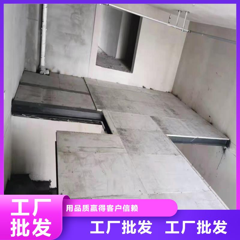 平乡县loft楼层板客户来厂参观