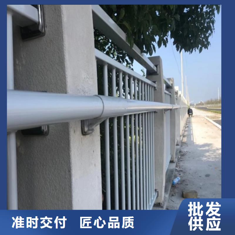 道路隔离护栏厂家10年生产厂家