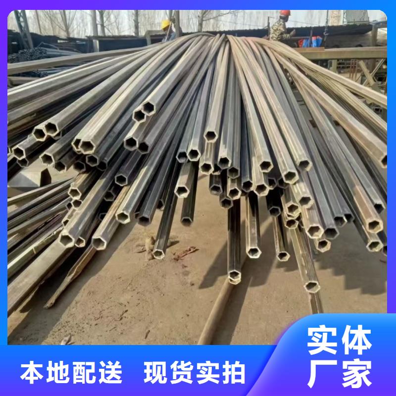30*60镀锌鸭蛋圆管质量好价格优