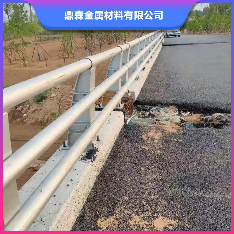 道路两侧隔离护栏厂家值得信赖