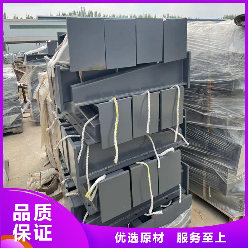 道路防撞护栏_碳素钢复合管护栏批发供应
