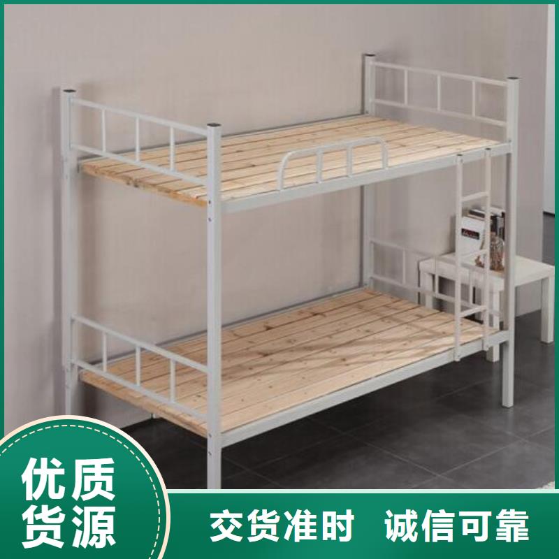 方管铁床六人位不锈钢餐桌