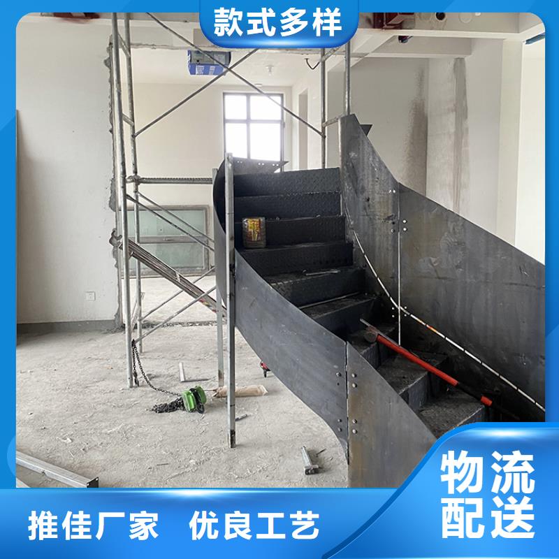 淄博市张店工程楼梯旋转楼梯钢化玻璃扶手
