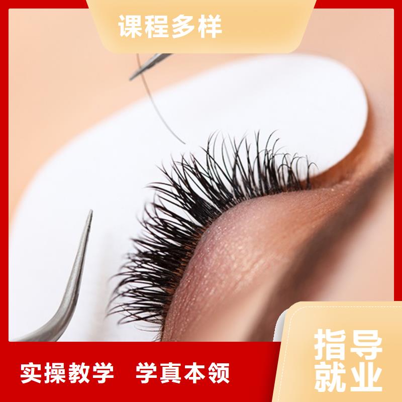 纹绣美发学校老师专业